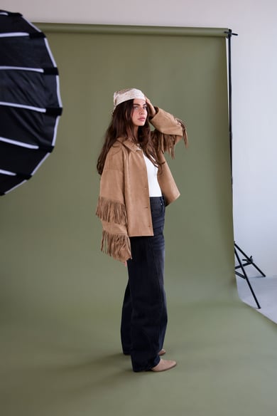 Suede-look jacket with fringes h5 Picture4